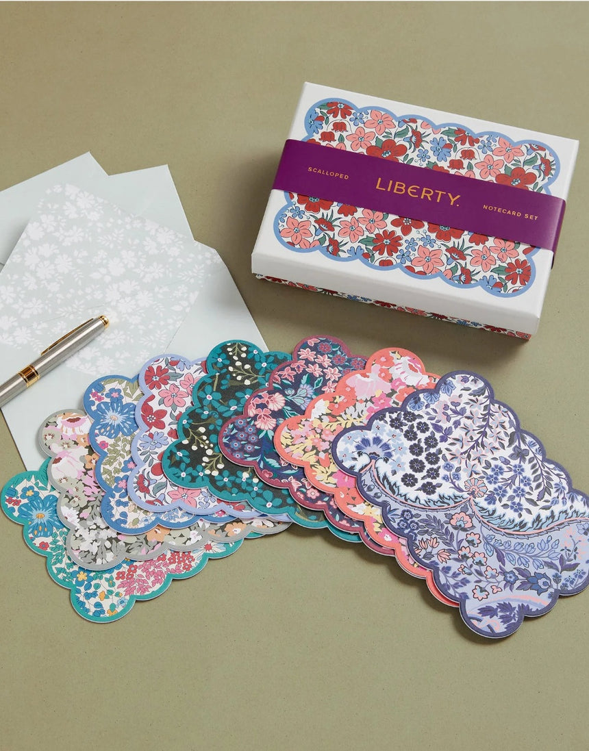 Liberty Scalloped Shaped Notecard Set