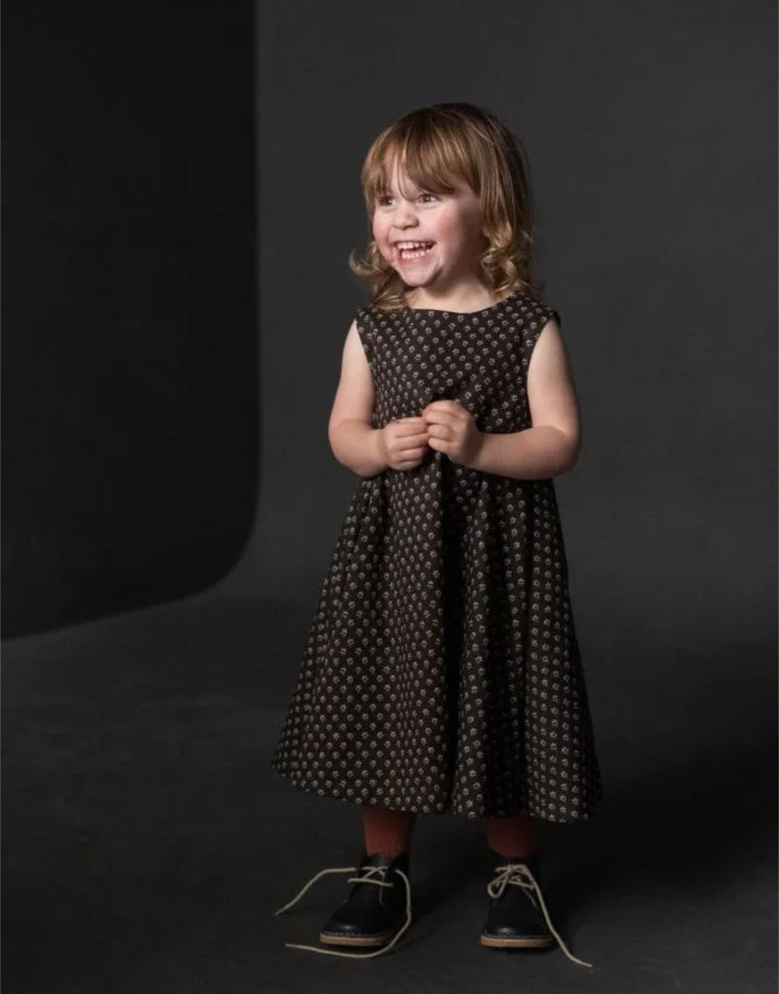 The Trapezette Girl's Dress, Merchant & Mills Sewing Pattern