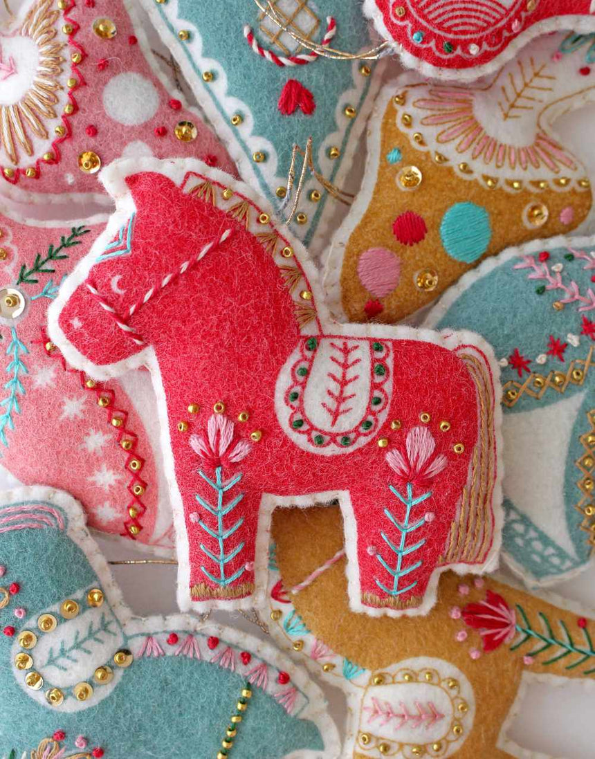 Red Dala Horse Festive Folk Ornament Embroidered Felt Craft Kit, Sewyeah