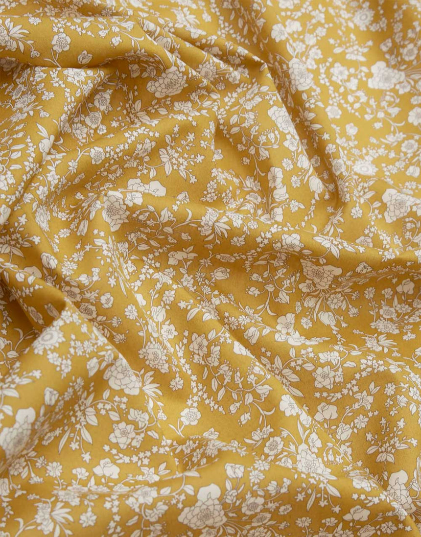 Liberty Fabrics Liberty Fabrics Tana Lawn® Classic Tana Lawn® Liberty Fabrics Tana Lawn® Summer Blooms B 12573