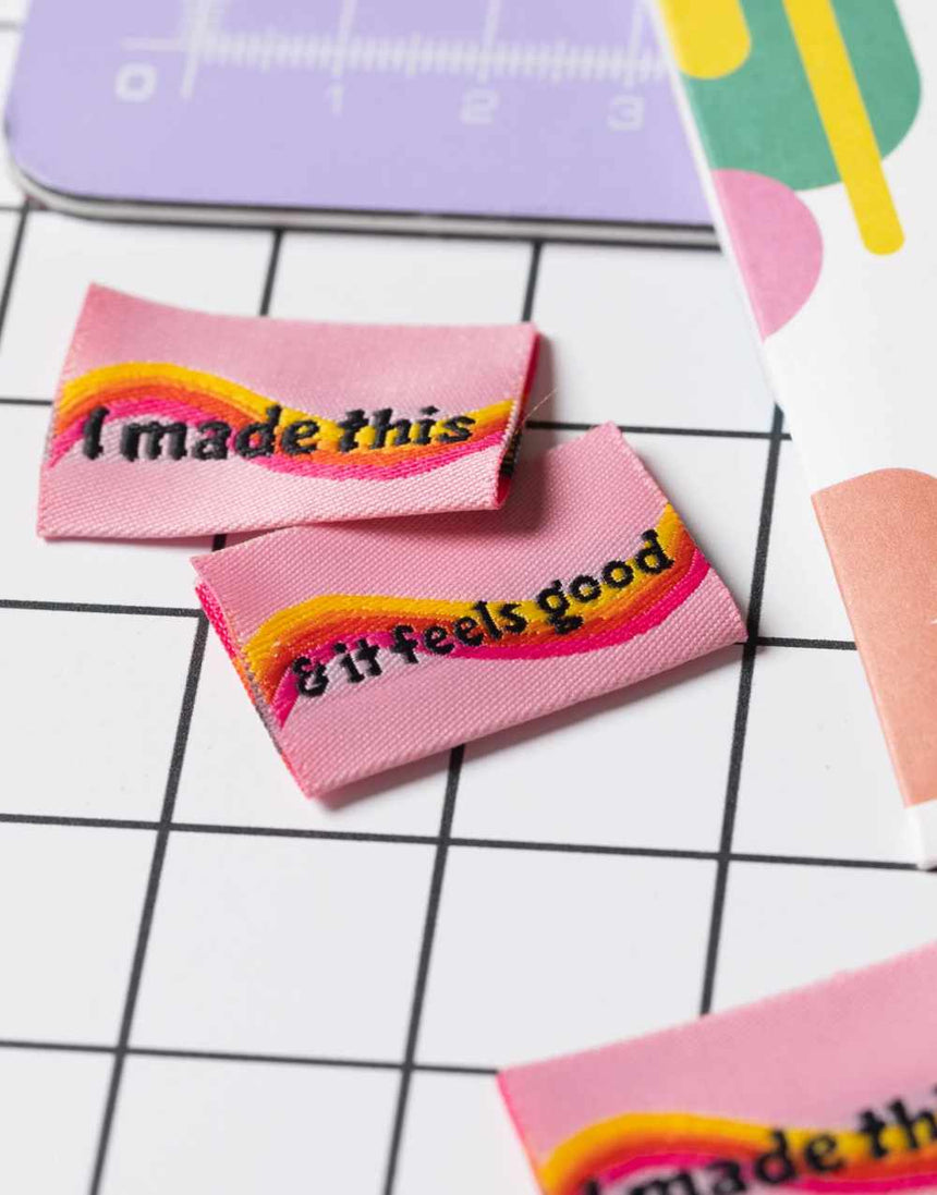 It Feels Good, Woven Sewing Labels - Pack of 6