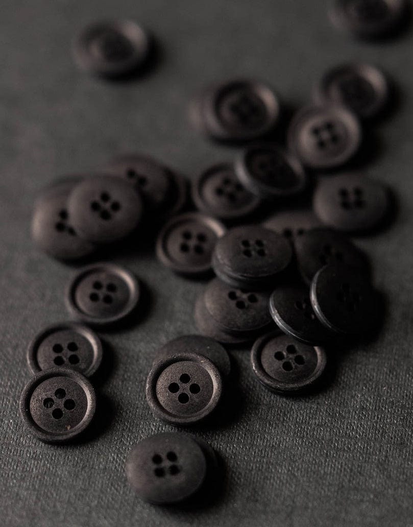 Merchant and Mills Buttons 15mm Cotton Button from Merchant & Mills, 15mm Sweeps Scrim 11264