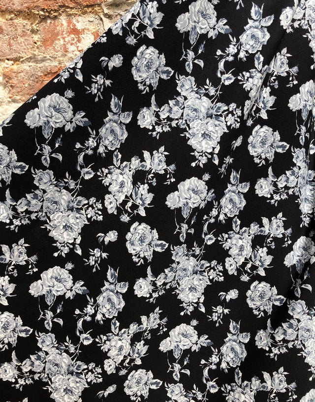 Not Specified Cotton Poplin Black / Floral Monochrome Rose Printed Cotton Fabric 40005