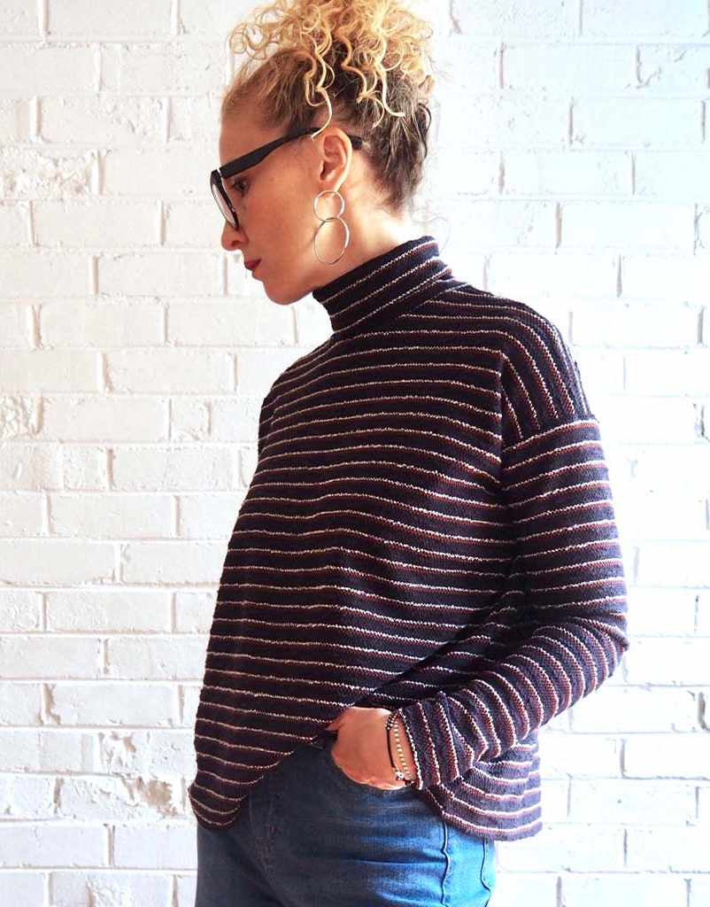 Monroe Turtleneck Top Sewing Pattern, Tessuti